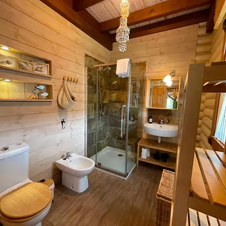 Paraiso De Livia, Casa Con Piscina 5 Personas En Molledo
