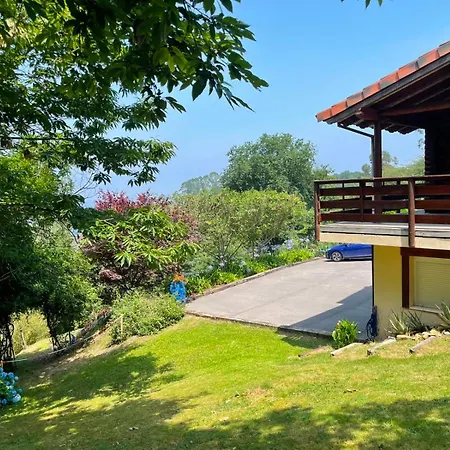 Hébergement de vacances Paraiso De Livia, Casa Con Piscina 5 Personas En *