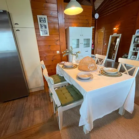 Hébergement de vacances Paraiso De Livia, Casa Con Piscina 5 Personas En