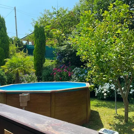 Hébergement de vacances Paraiso De Livia, Casa Con Piscina 5 Personas En