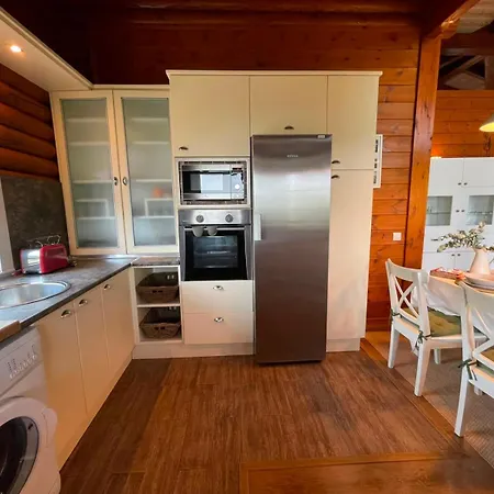 Paraiso De Livia, Casa Con Piscina 5 Personas En Hébergement de vacances