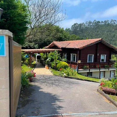 Paraiso De Livia, Casa Con Piscina 5 Personas En Hébergement de vacances