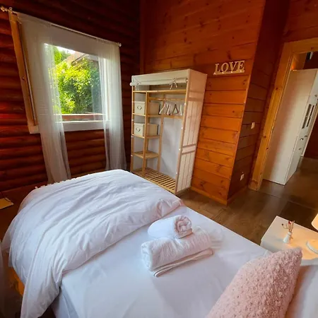 Hébergement de vacances Paraiso De Livia, Casa Con Piscina 5 Personas En