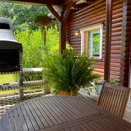 Paraiso De Livia, Casa Con Piscina 5 Personas En Hébergement de vacances Molledo
