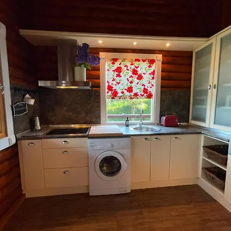 Paraiso De Livia, Casa Con Piscina 5 Personas En *